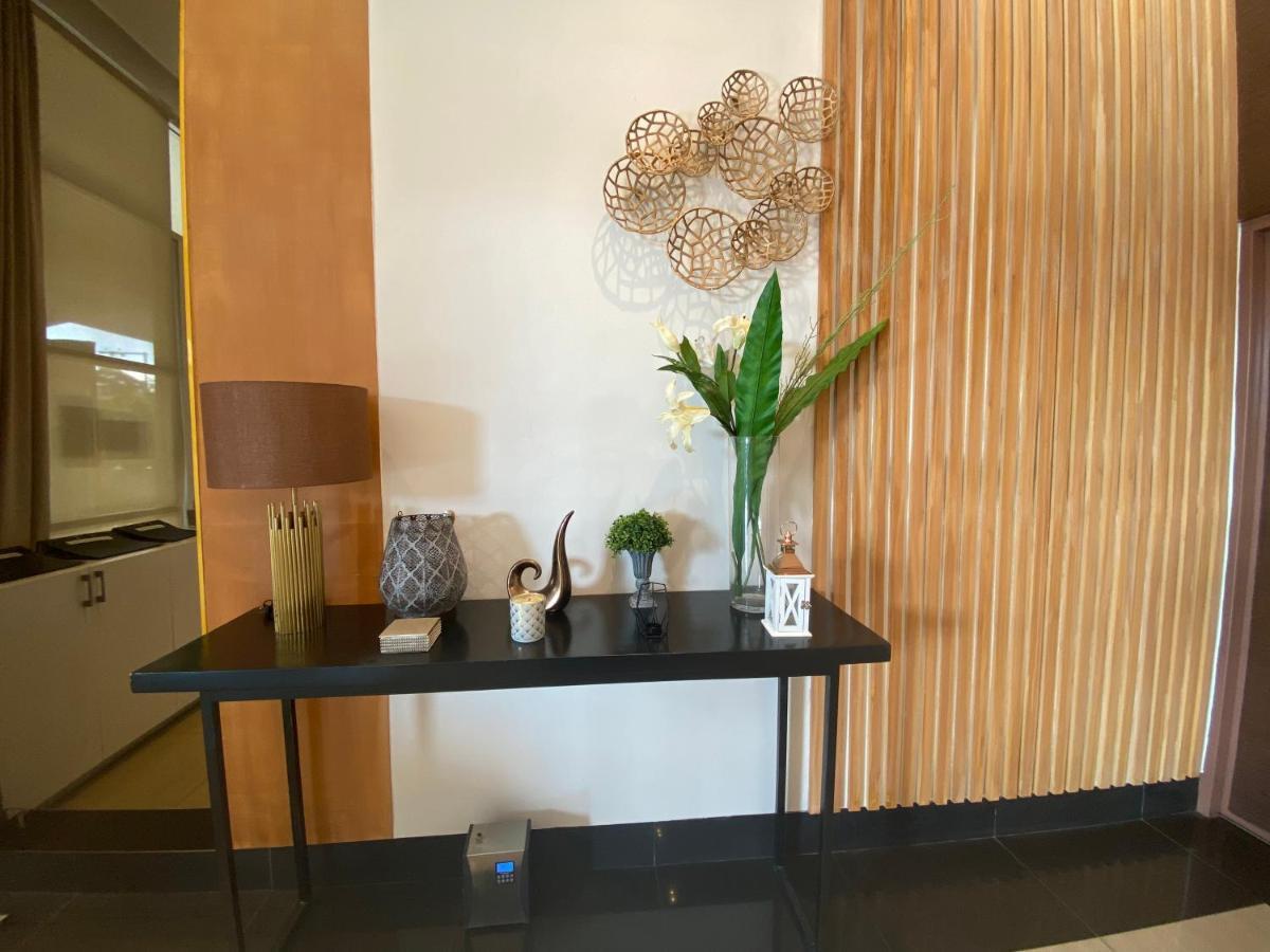 Compact Studio Unit @ Centrio Tower คากายันเดโอโร ภายนอก รูปภาพ